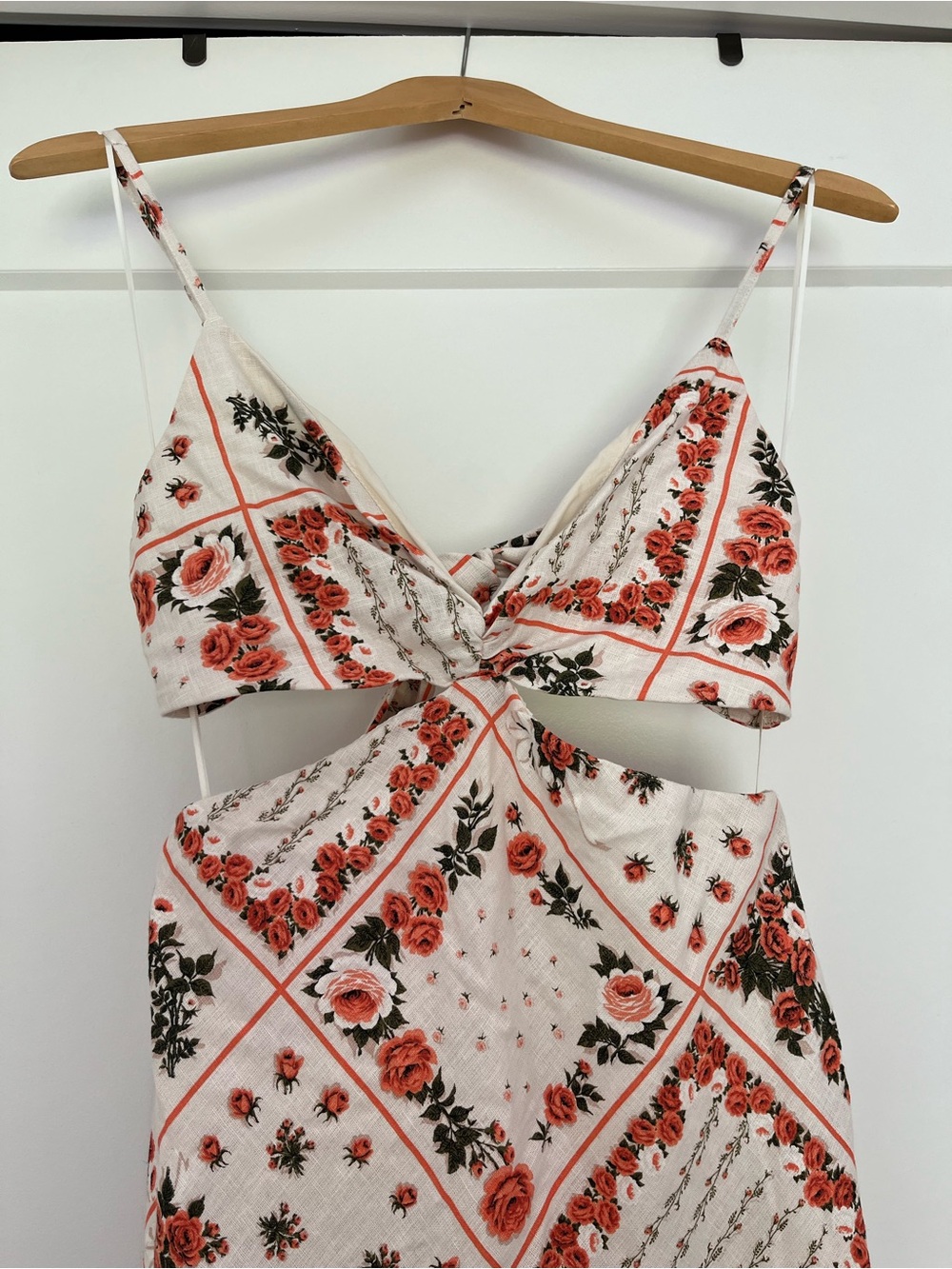 Abercrombie A&F Julia Slip Cutout Maxi Dress in Cream and Coral. Size Small, NWT - Picture 4 of 5